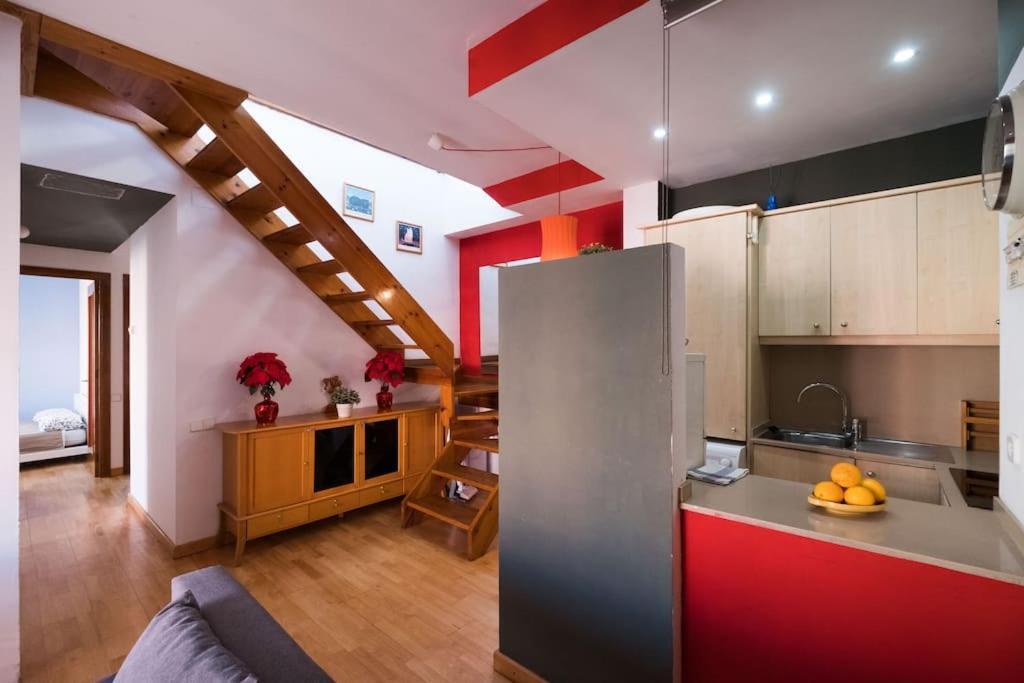 6 Pax Duplex Penthouse Las Ramblas Barcelona Leilighet
